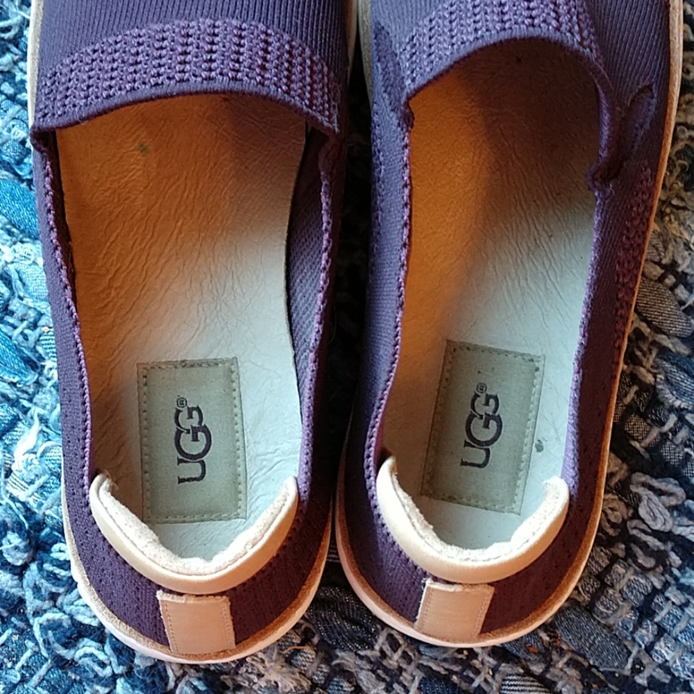 UGG Sammy Slip-on Sneaker Maroon - Picture 4 of 7